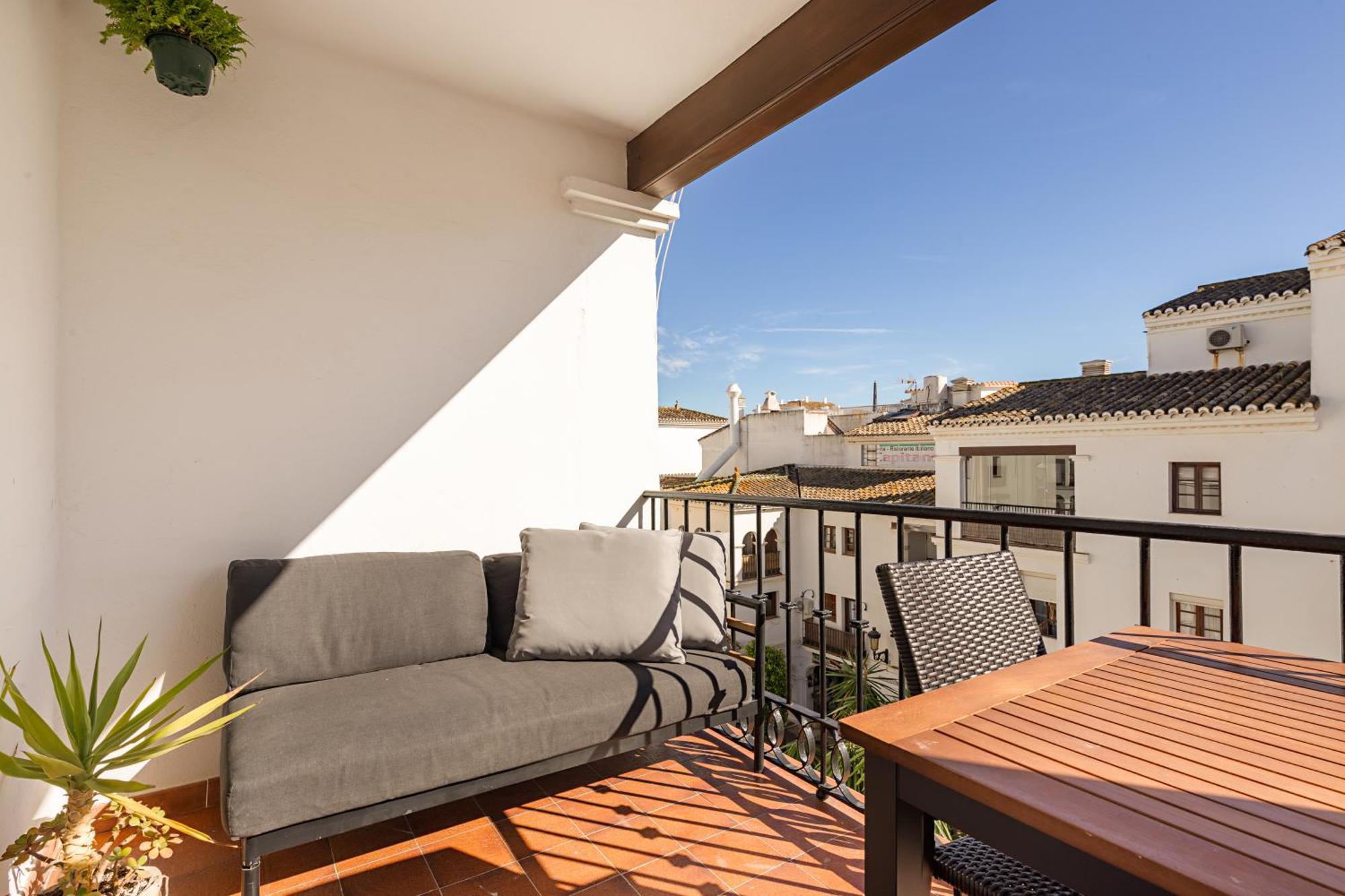 Duquesa Port Studio Apartment - Bright Sunlit Terrace Manilva Buitenkant foto