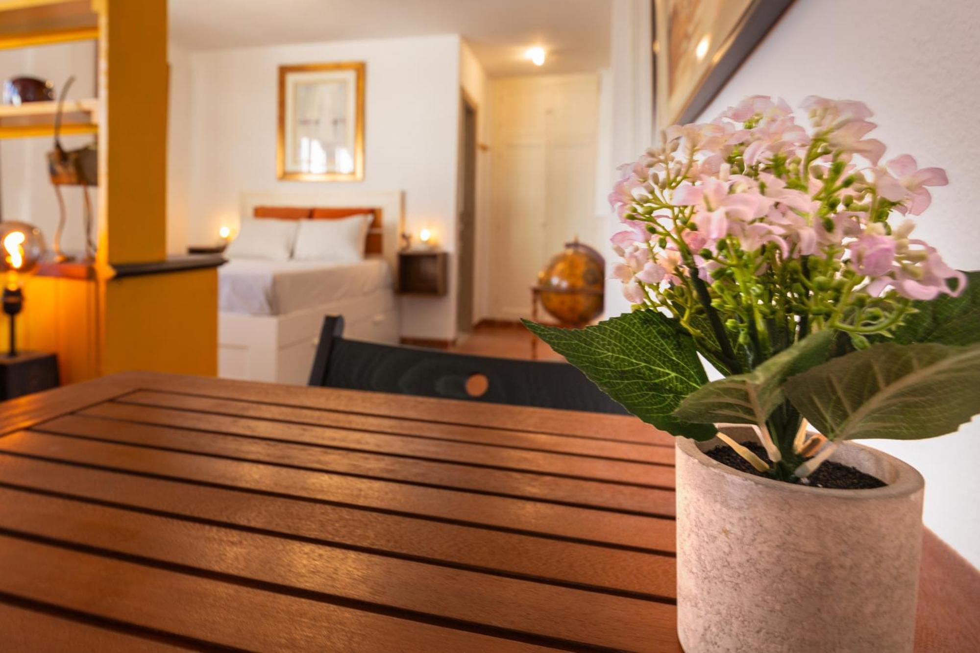 Duquesa Port Studio Apartment - Bright Sunlit Terrace Manilva Buitenkant foto